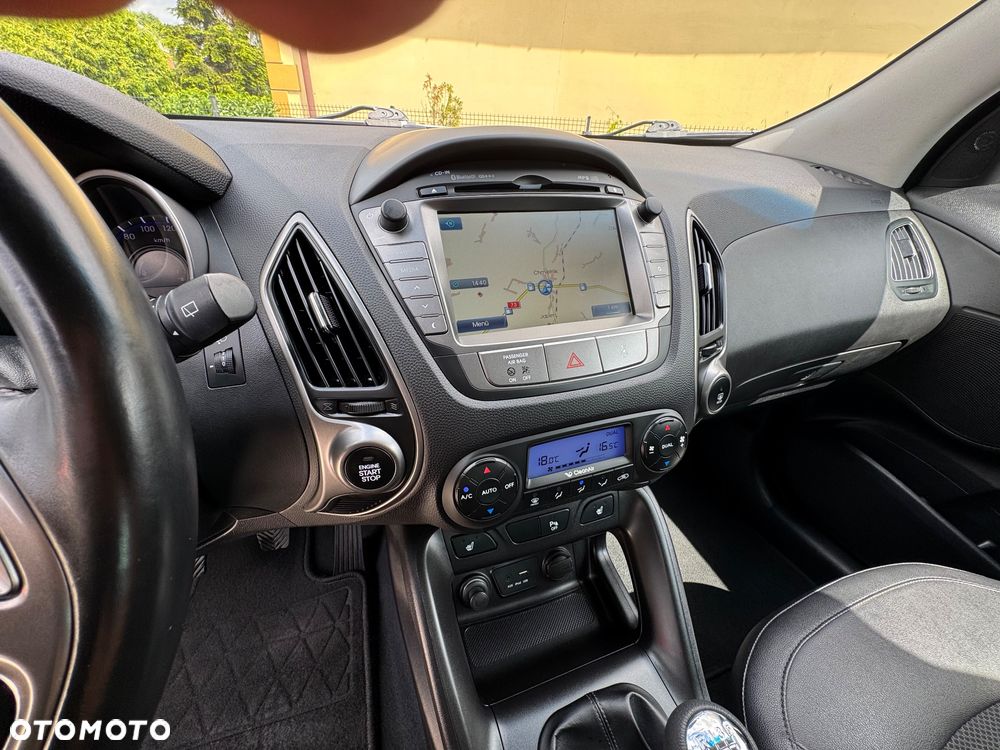 Hyundai ix35 1.6 2WD Fifa World Cup Edition - 23