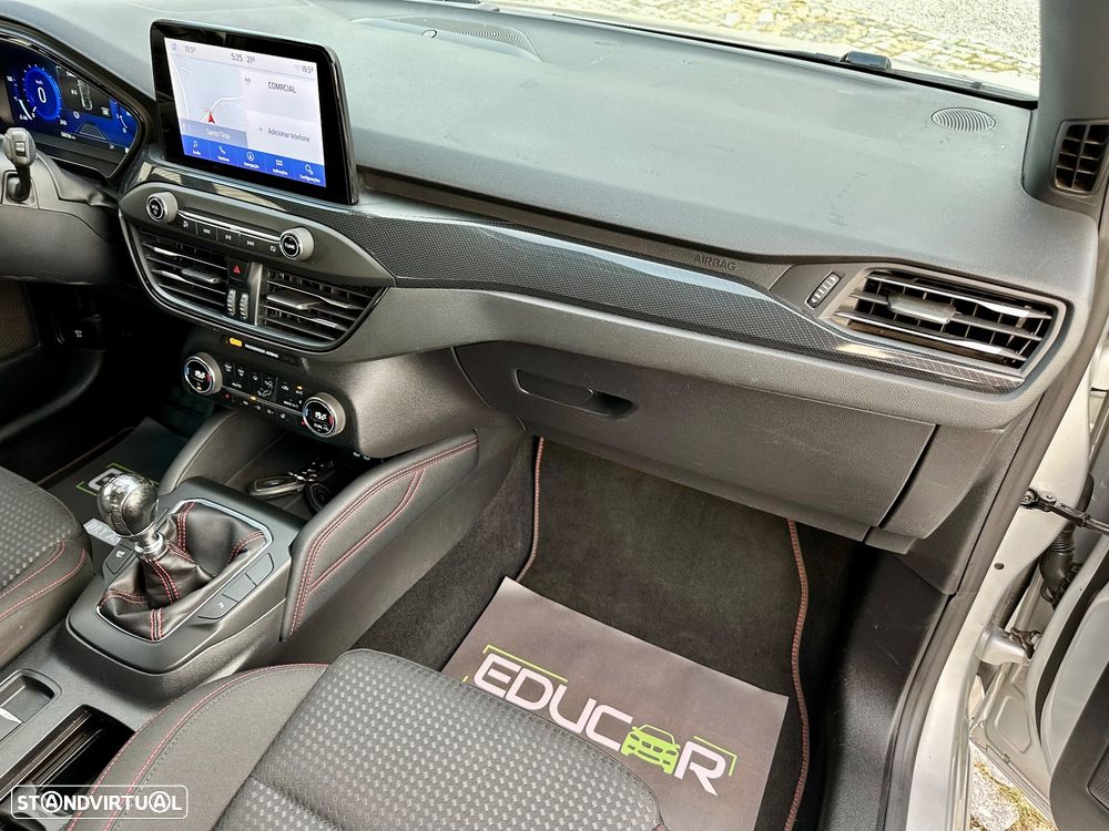 Ford Focus SW 1.0 EcoBoost Hybrid ST-LINE X - 42