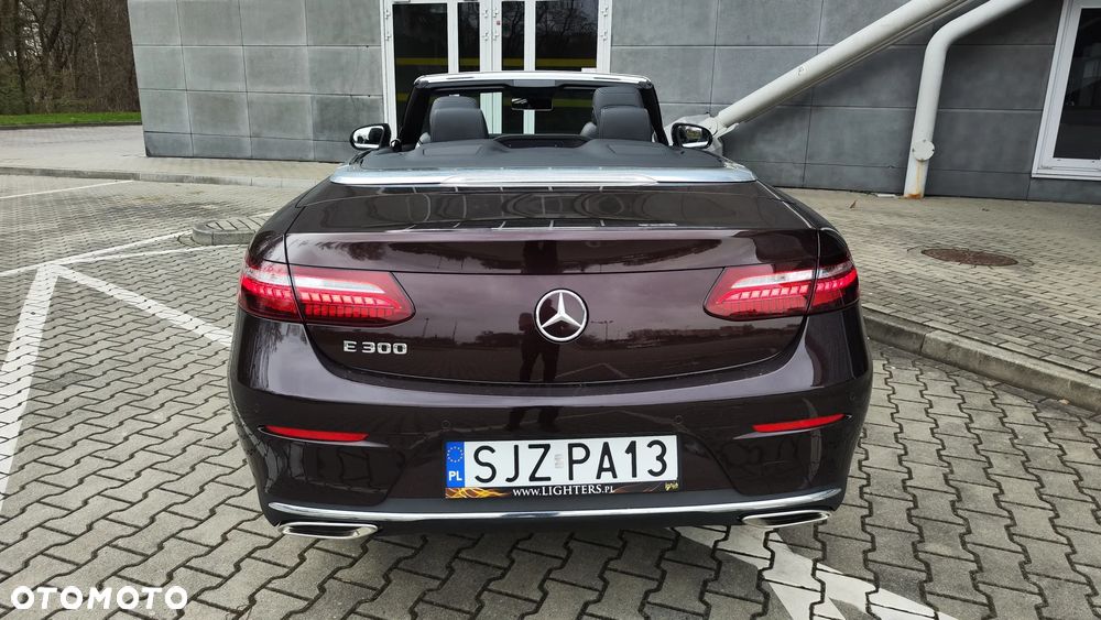 Mercedes-Benz Klasa E 300 9G-TRONIC - 8