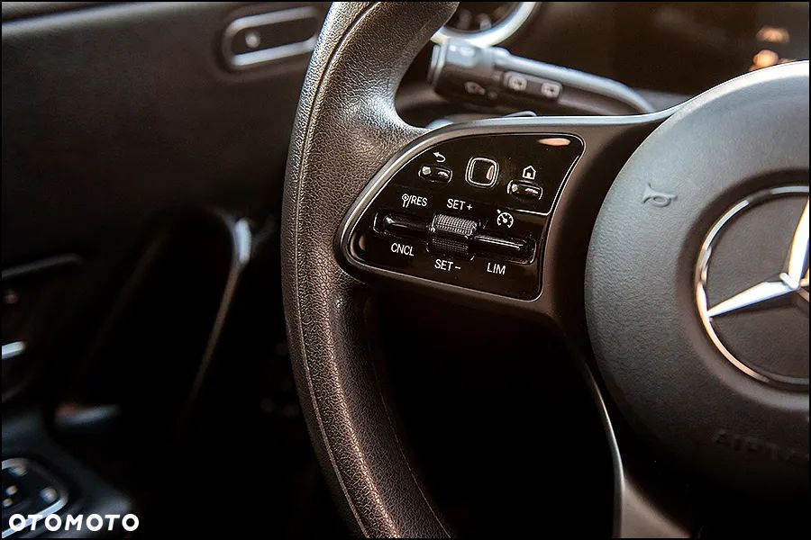 Mercedes-Benz CLA - 16