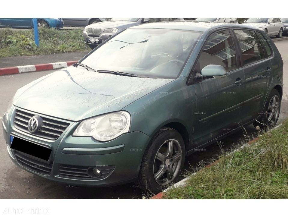 Dezmembrez Volkswagen Polo 9N - 2