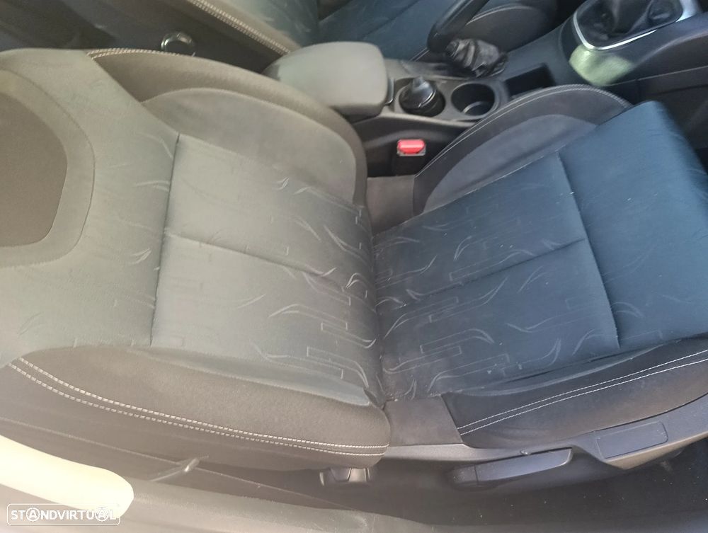 Citroën C4 e-HDi 110 Exclusive - 9