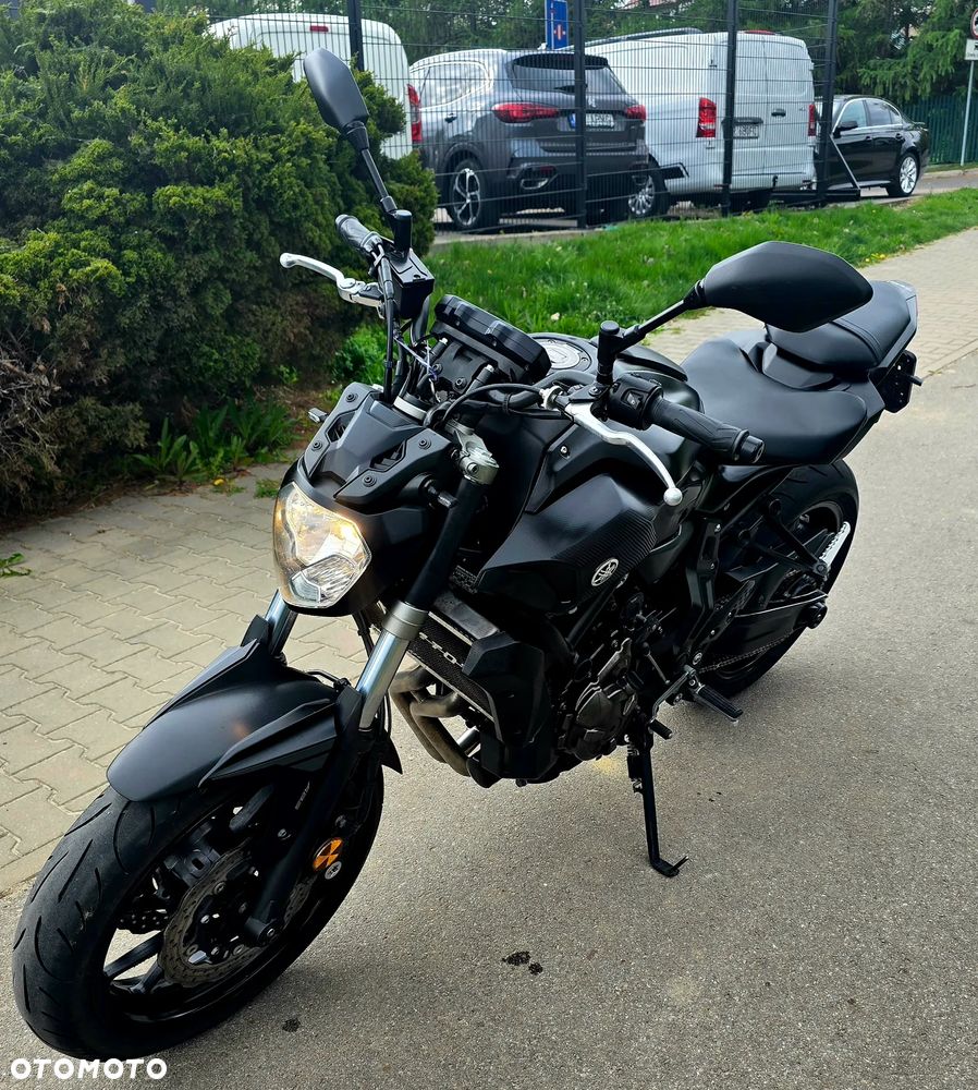 Yamaha MT - 17