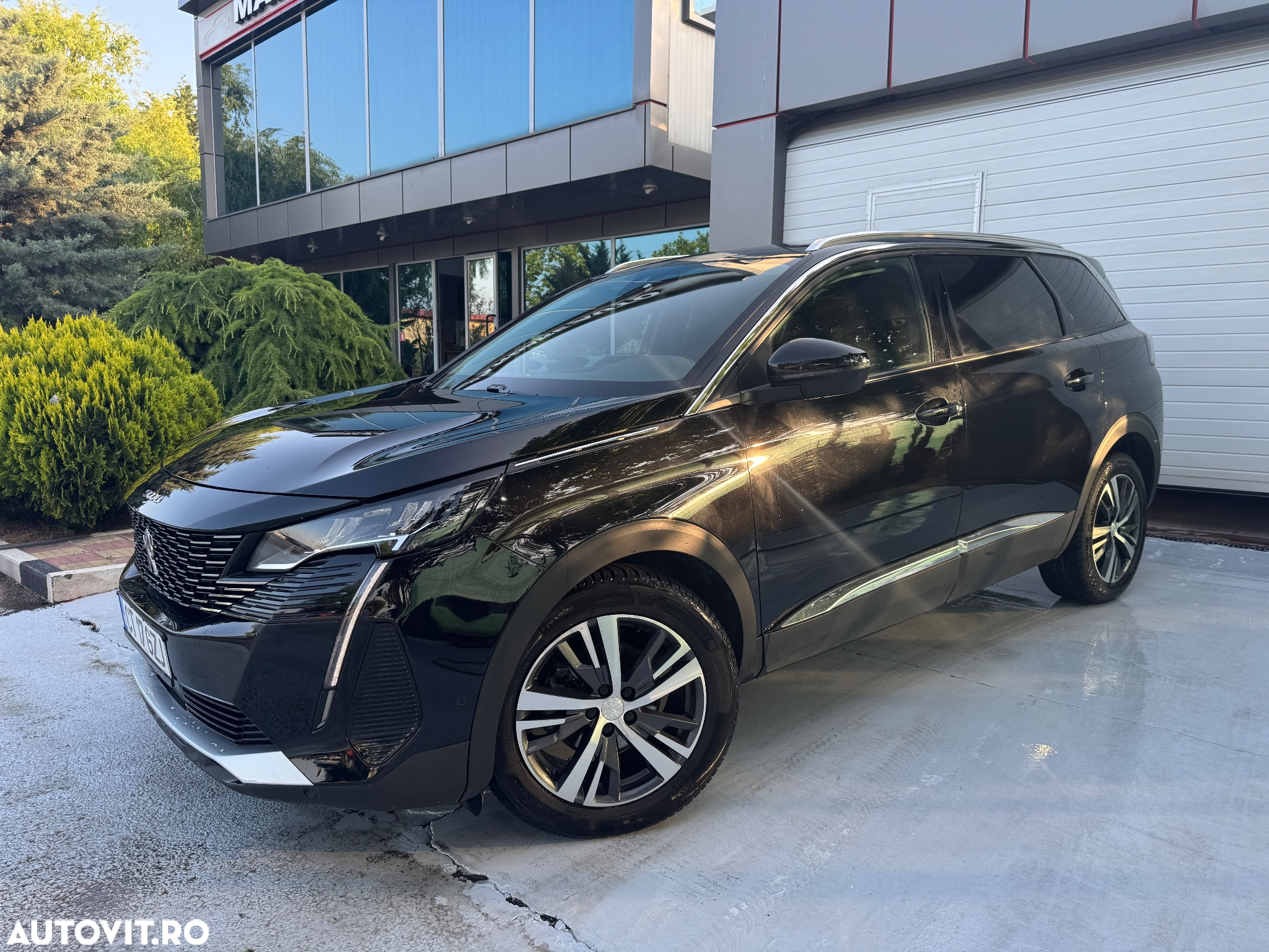 Peugeot 5008 1.2L 136 e-DCS6 MHEV Allure Pack - 22