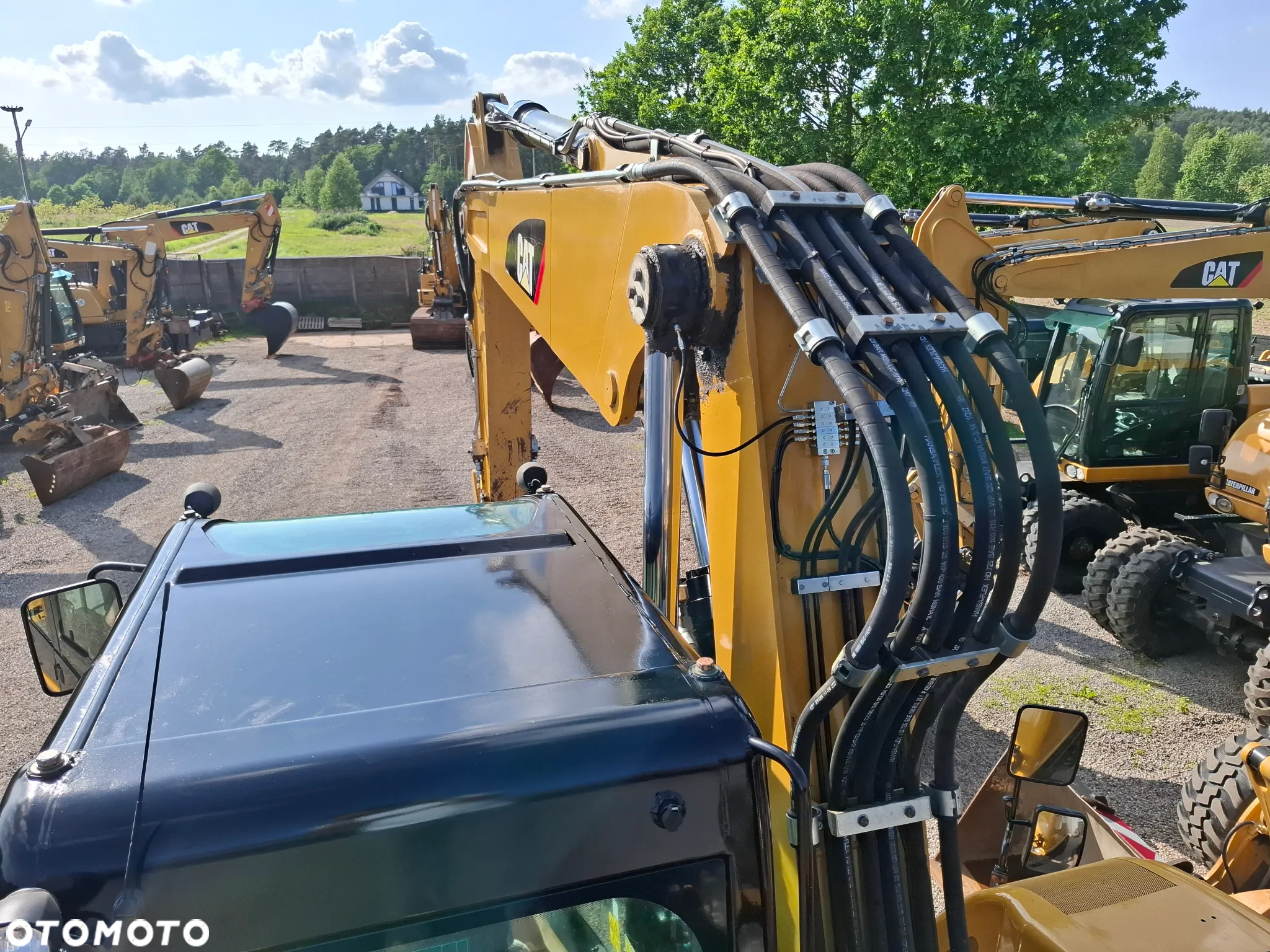 Caterpillar CAT M 318 D - 12