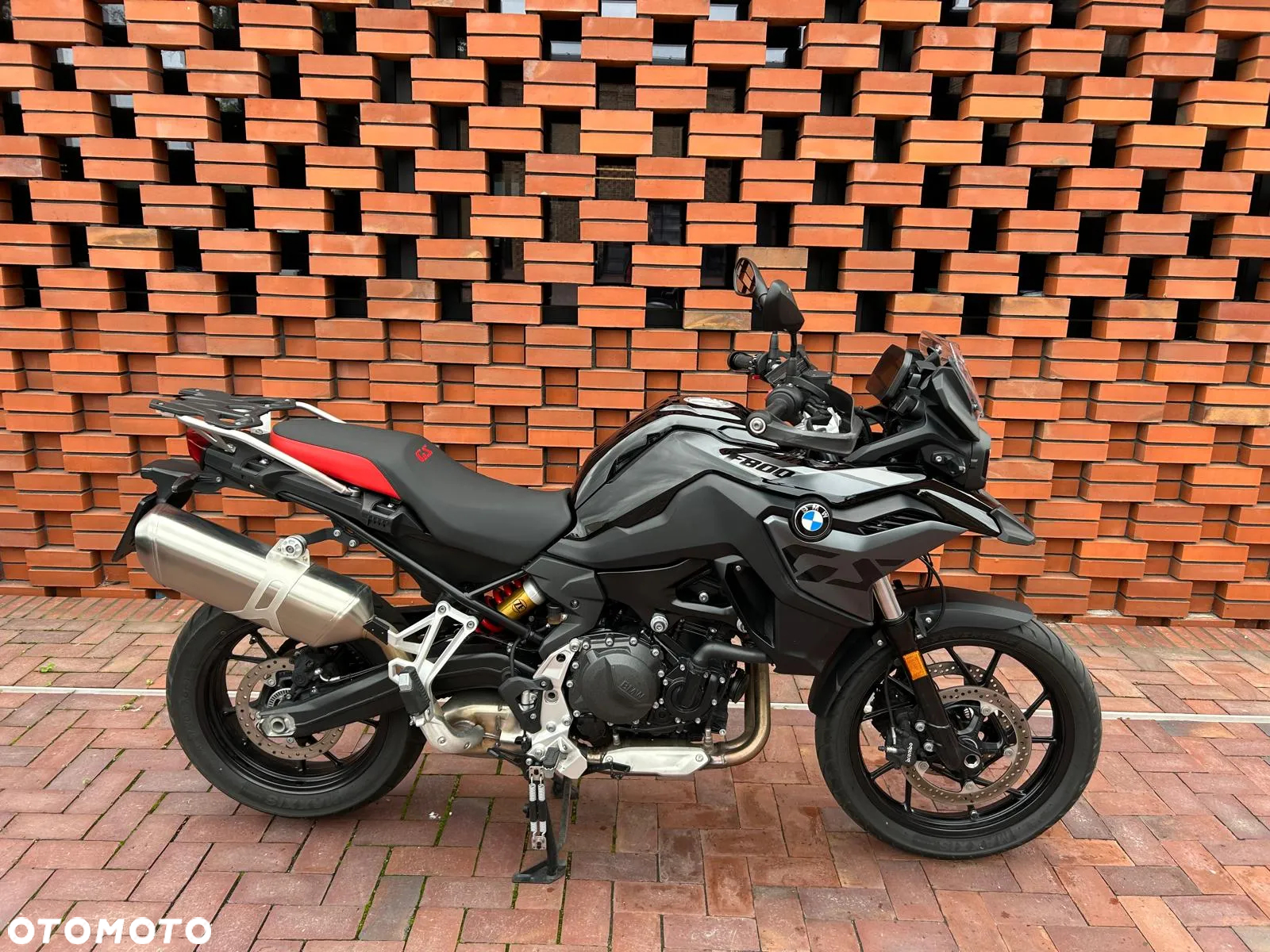 BMW F - 4