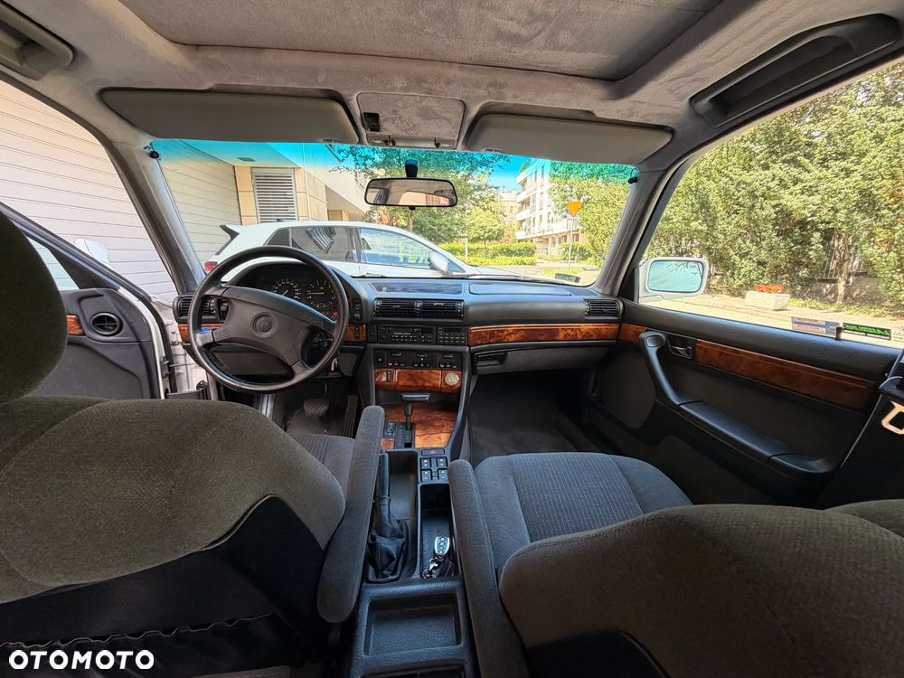 BMW Seria 7 - 11