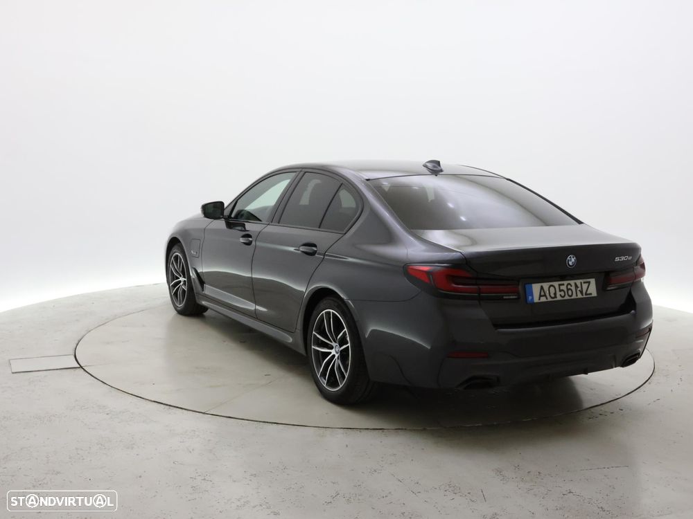 BMW 530 e Pack M - 4