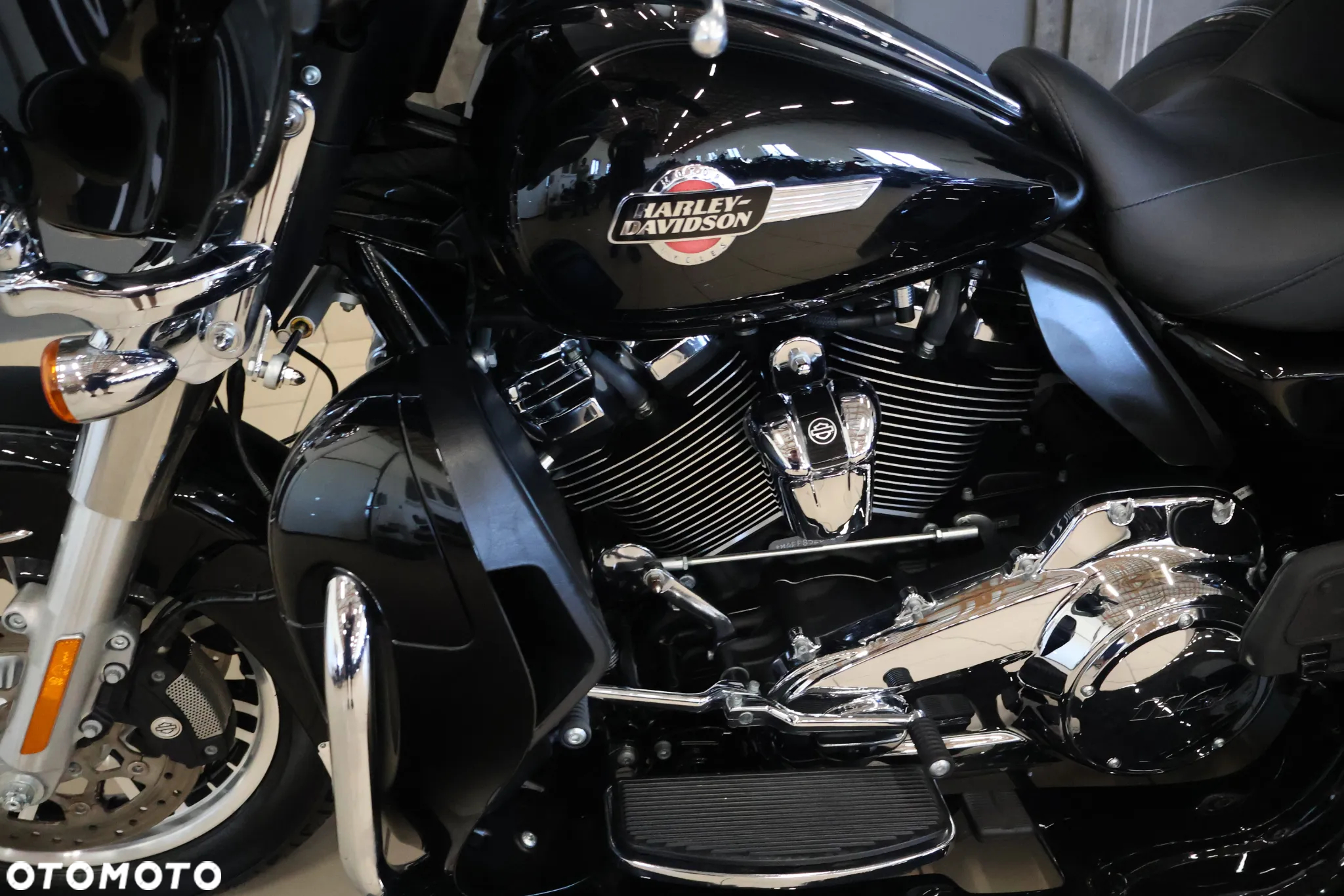 Harley-Davidson Touring Electra Glide - 32
