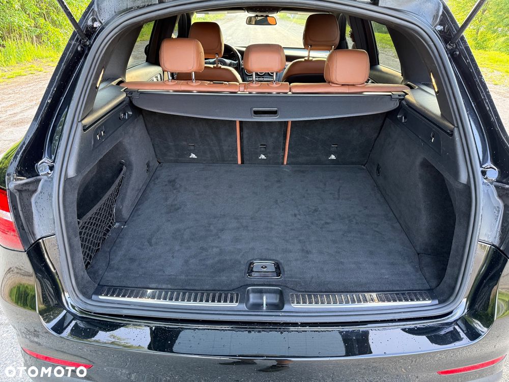 Mercedes-Benz GLC AMG 43 4Matic 9G-TRONIC - 17