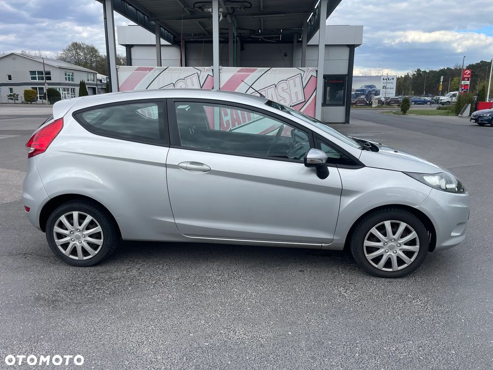Ford Fiesta 1.25 Trend - 8