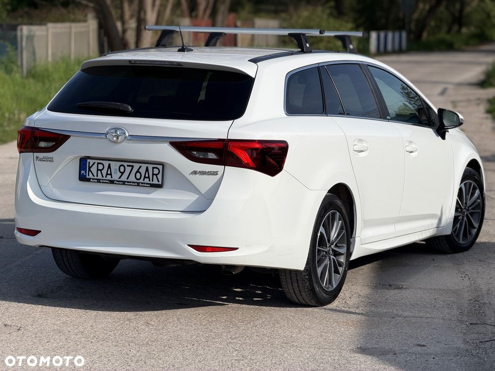 Toyota Avensis 2.0 D-4D Premium - 5