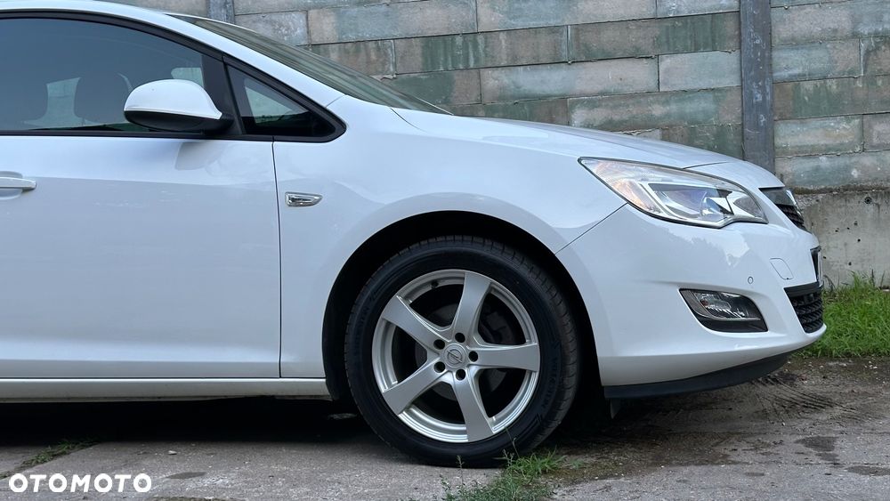 Opel Astra 1.4 Turbo Design Edition - 20