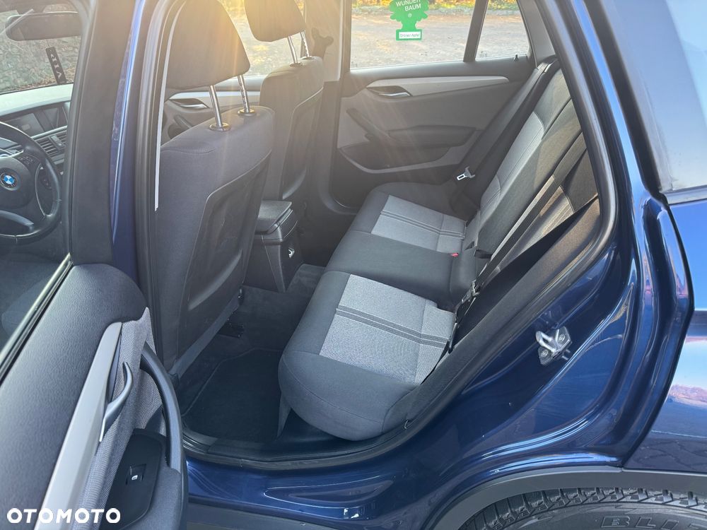 BMW X1 sDrive20d - 27