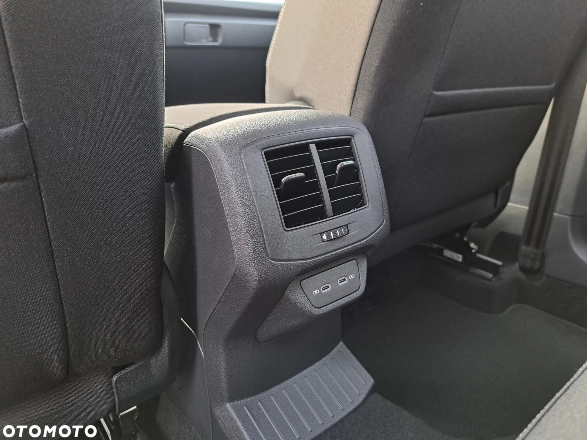 Volkswagen T-Roc 1.5 TSI Life Plus DSG - 13