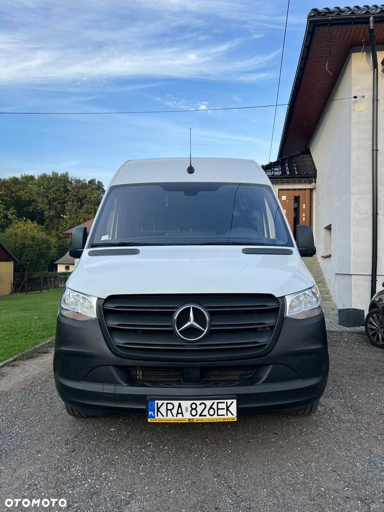 Mercedes-Benz Sprinter - 11