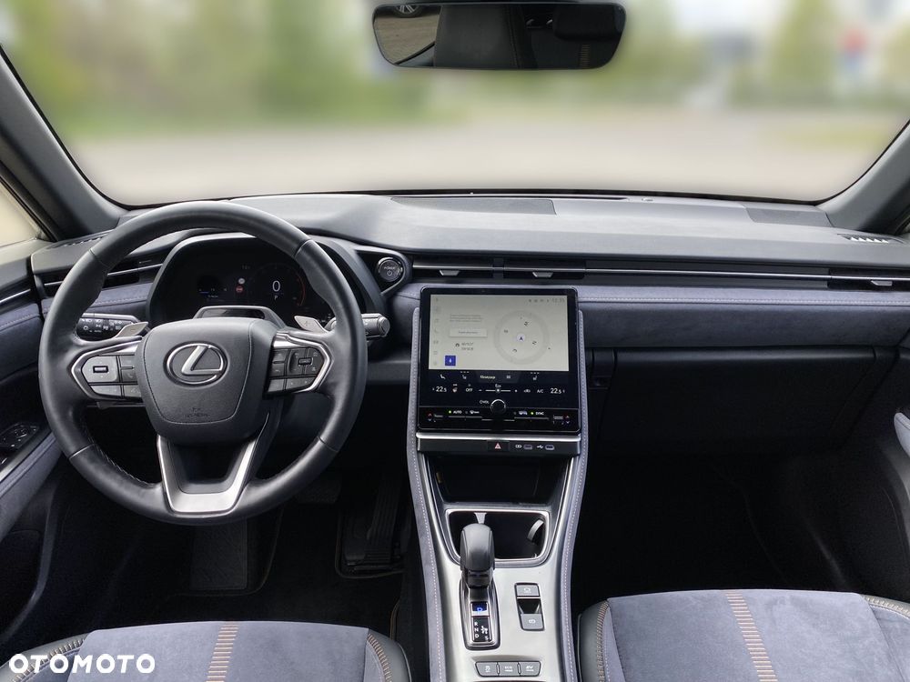 Lexus LBX 1.5 Hybrid Cool - 4