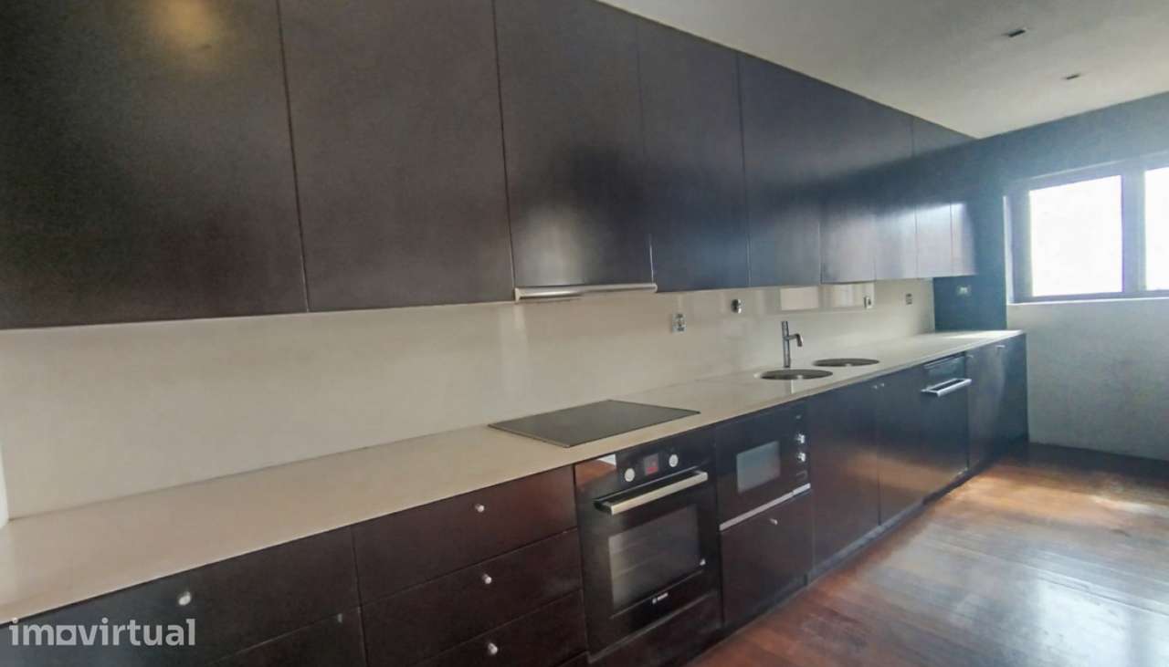 Venda de Apartamento T3 Duplex próximo da praia, na Póvoa de Varzim - Grande imagem: 4/20