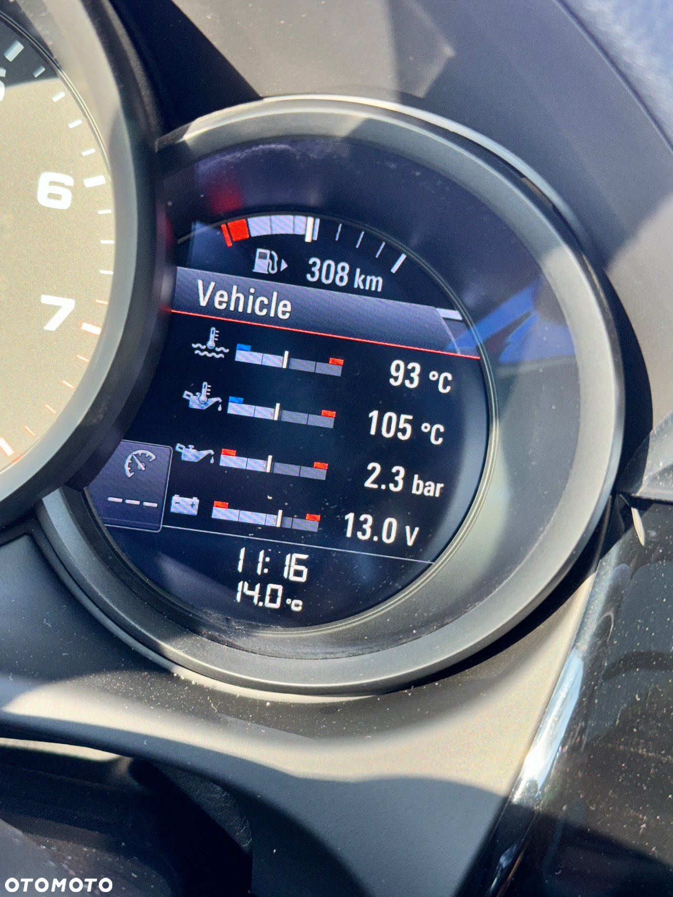 Porsche Macan Standard - 30