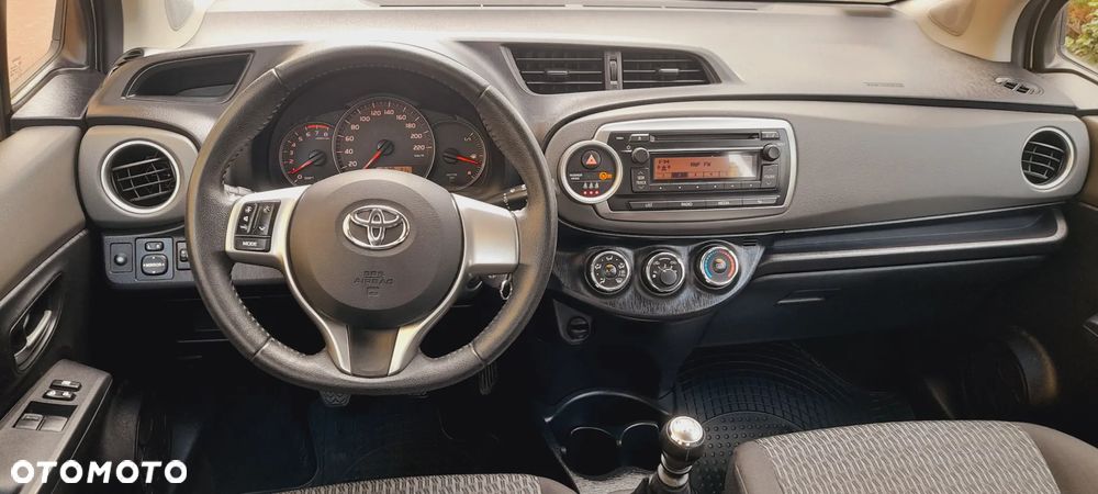 Toyota Yaris - 7