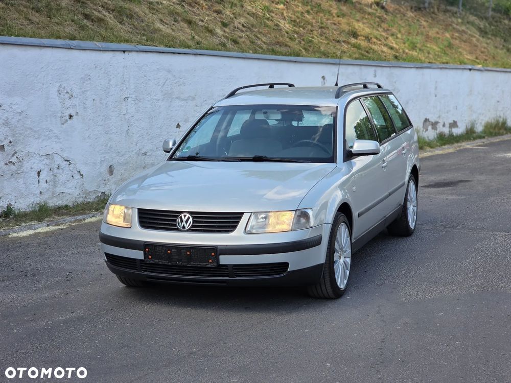 Volkswagen Passat 1.6 Comfortline - 17