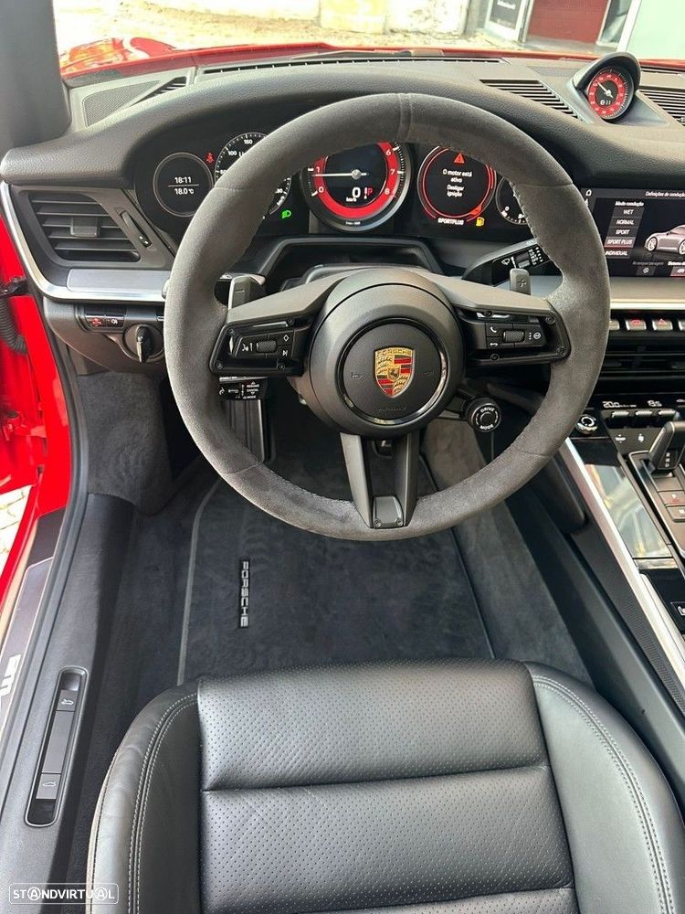 Porsche 911 (992) Carrera S PDK - 21