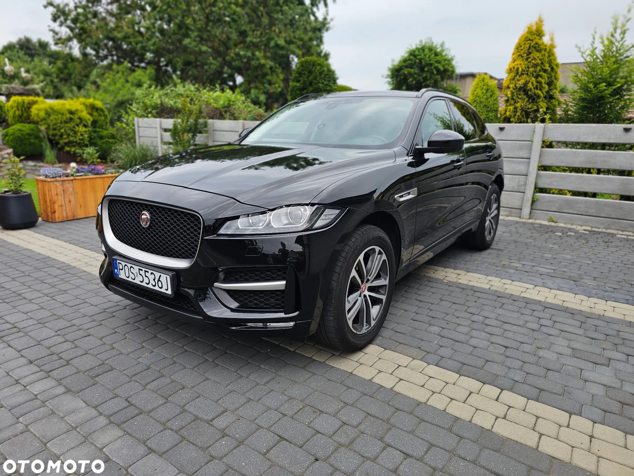 Jaguar F-Pace 2.0 i4D AWD R-Sport - 3