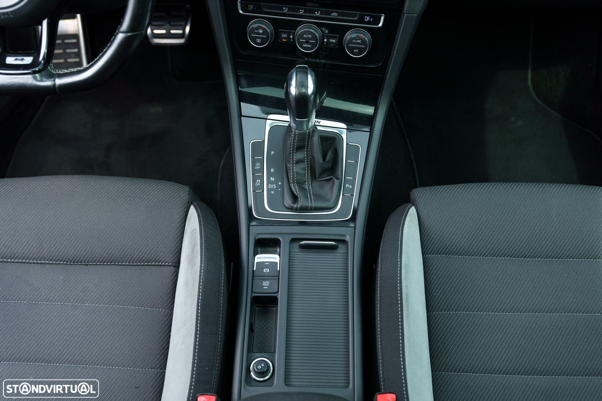 VW Golf 2.0 TSI R DSG - 19