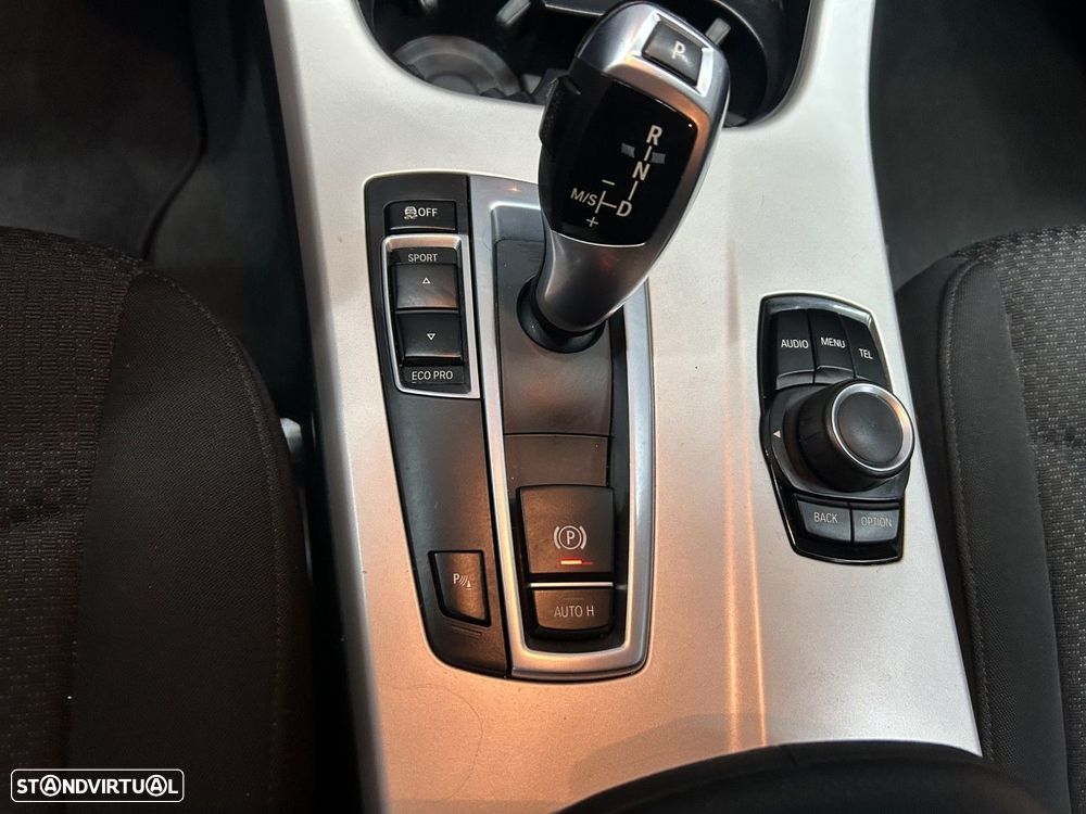 BMW X3 18 d sDrive Advantage Auto - 14