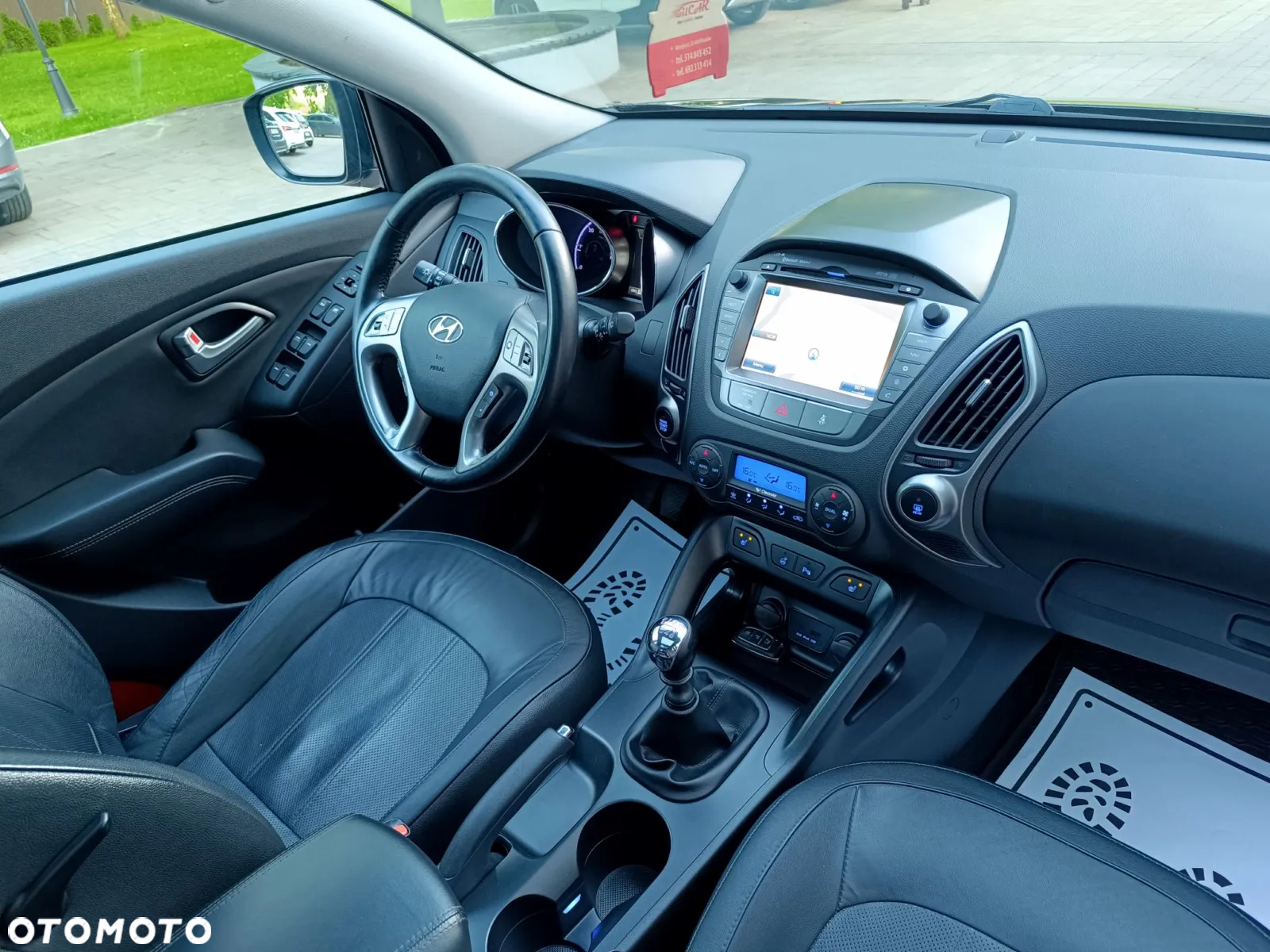 Hyundai ix35 1.7 CRDi 2WD blue Finale Gold - 31
