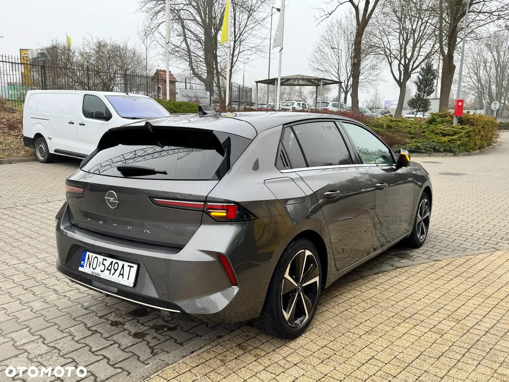 Opel Astra 1.2 T Business Elegance S&S - 4