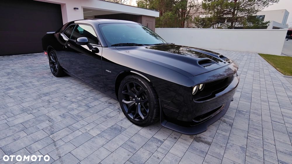 Dodge Challenger 5.7 R/T - 2