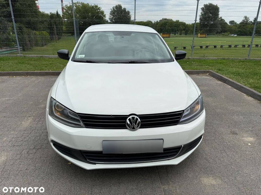 Volkswagen Jetta - 3