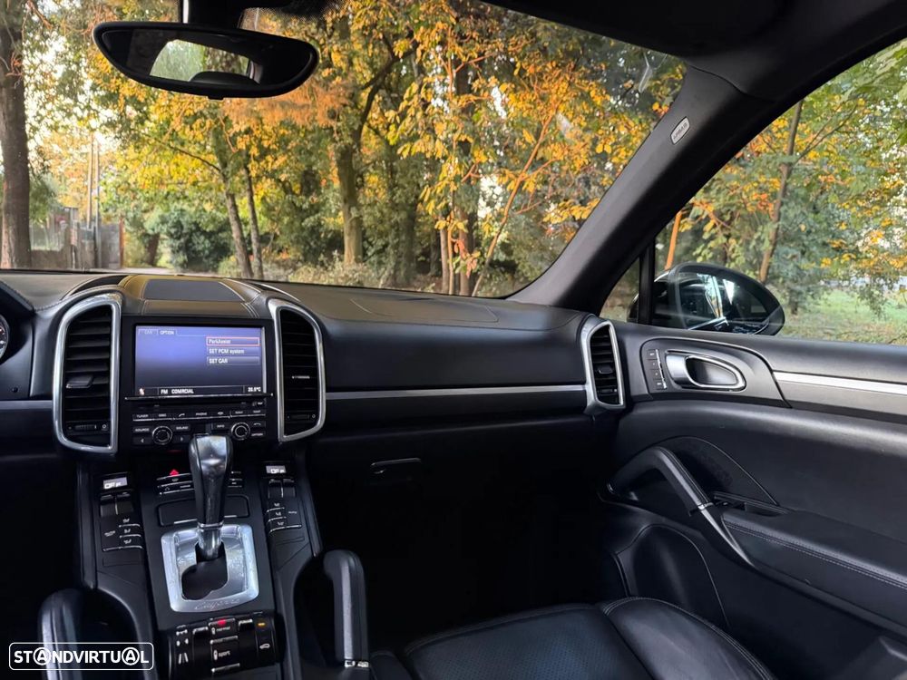 Porsche Cayenne Platinum Edition - 21