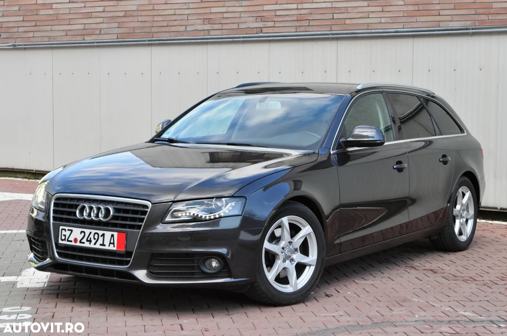 Audi A4 2.0 TDI Avant - 9