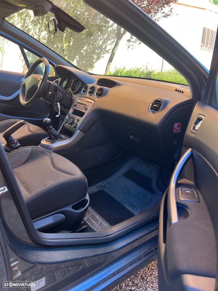 Peugeot 308 1.6 HDi Executive - 7