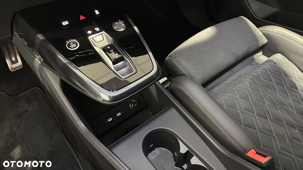 Audi Q4 e-tron - 16