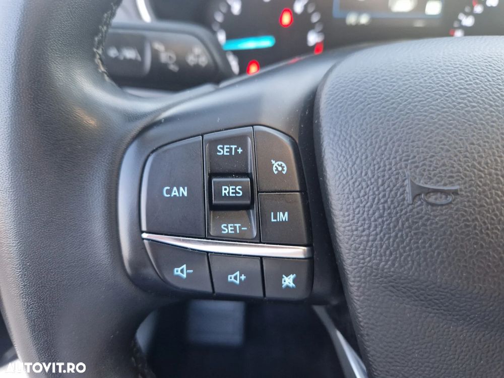 Ford Focus 1.5 EcoBlue Connected - 14