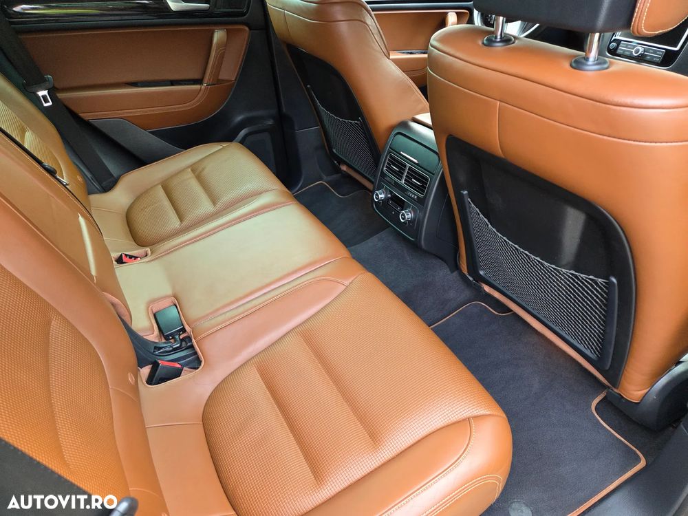 Volkswagen Touareg 3.0 V6 TDI BMT Terrain Tech - 11