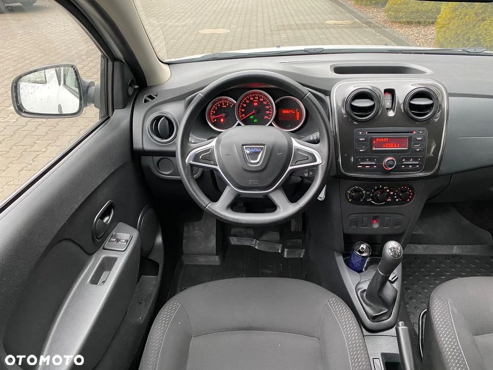 Dacia Logan 1.2 16V Access - 8