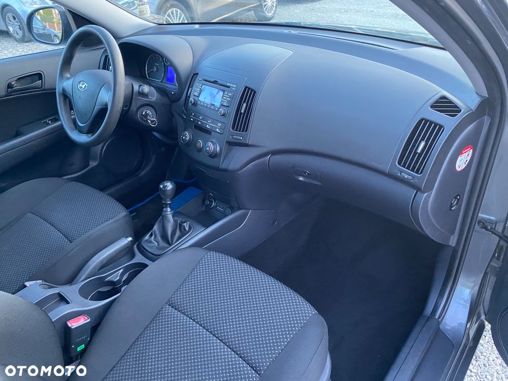 Hyundai i30 1.4 Comfort - 25