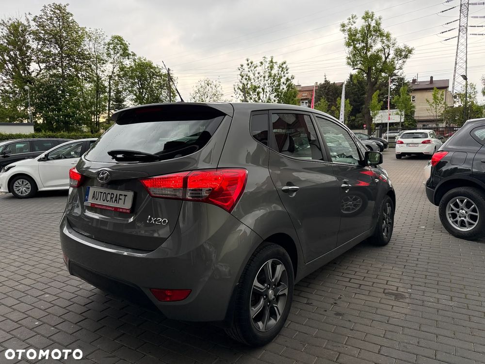 Hyundai ix20 1.6 BlueDrive Comfort - 25