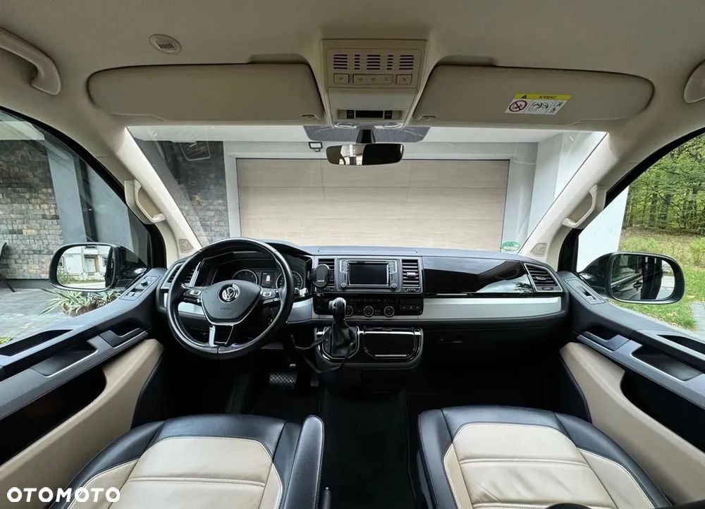 Volkswagen Multivan - 21