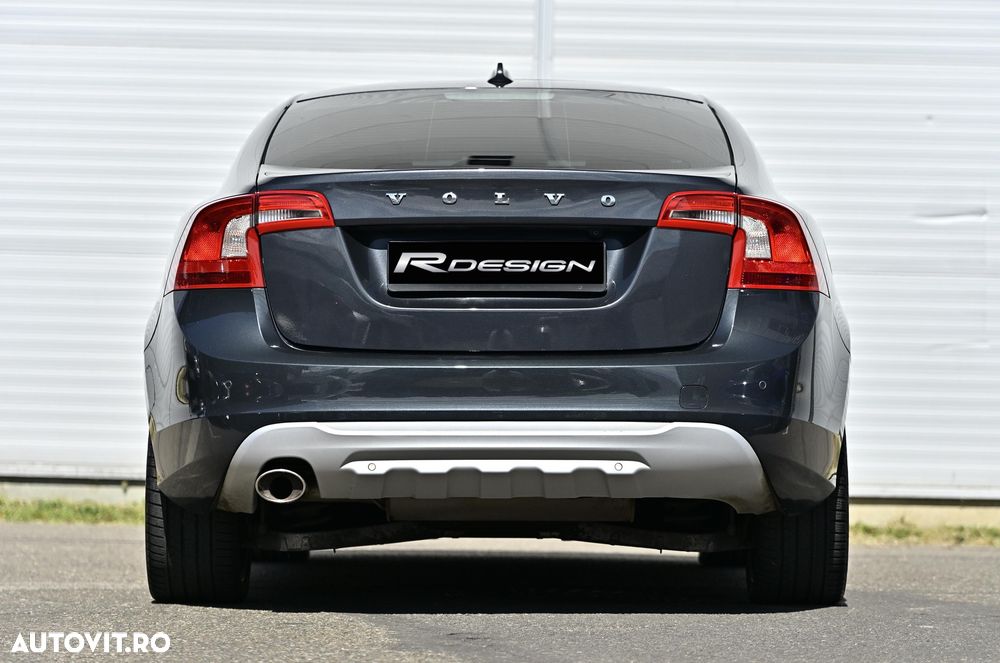 Volvo S60 D3 Geartronic R-Design - 16