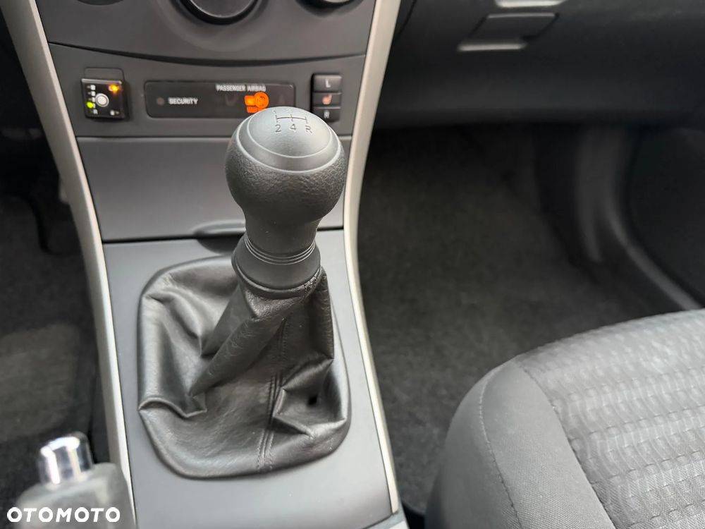 Toyota Corolla - 16