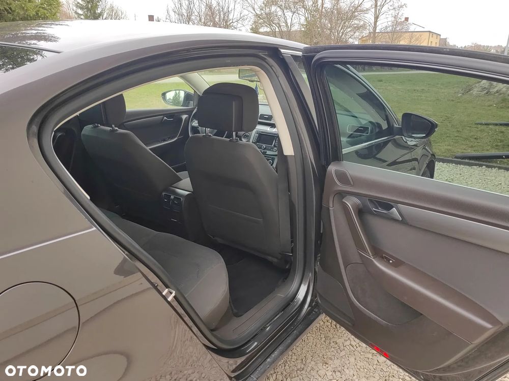 Volkswagen Passat 1.6 TDI Trendline Optimum - 14