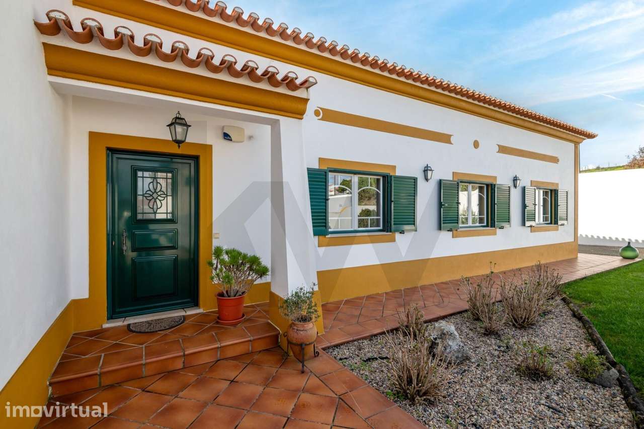 Moradia Típica Portuguesa com Jardim e Terrenos Privados – Alcoentre, - Grande imagem: 4/58