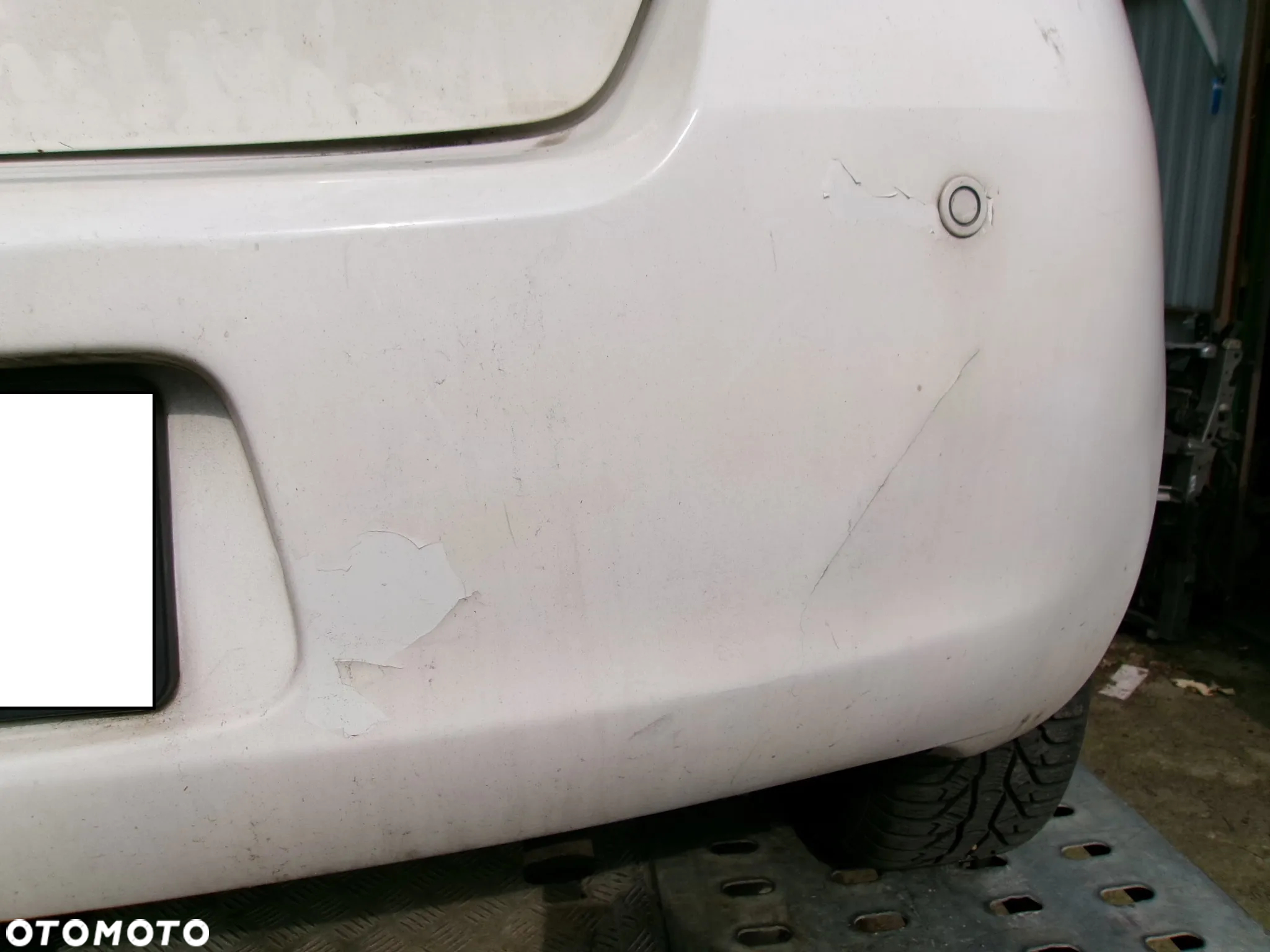 ZDERZAK TYŁ CZUJNIKI  TOYOTA YARIS II  05-09  068 - 3