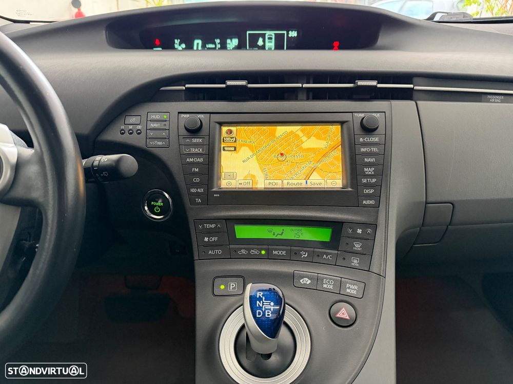 Toyota Prius 1.8 Premium +Pele+GPS+Solar - 15