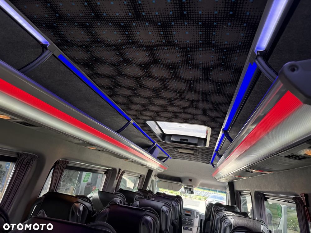 Mercedes-Benz Sprinter 519 3.0 V6 24 miejsca turystyczny - 27